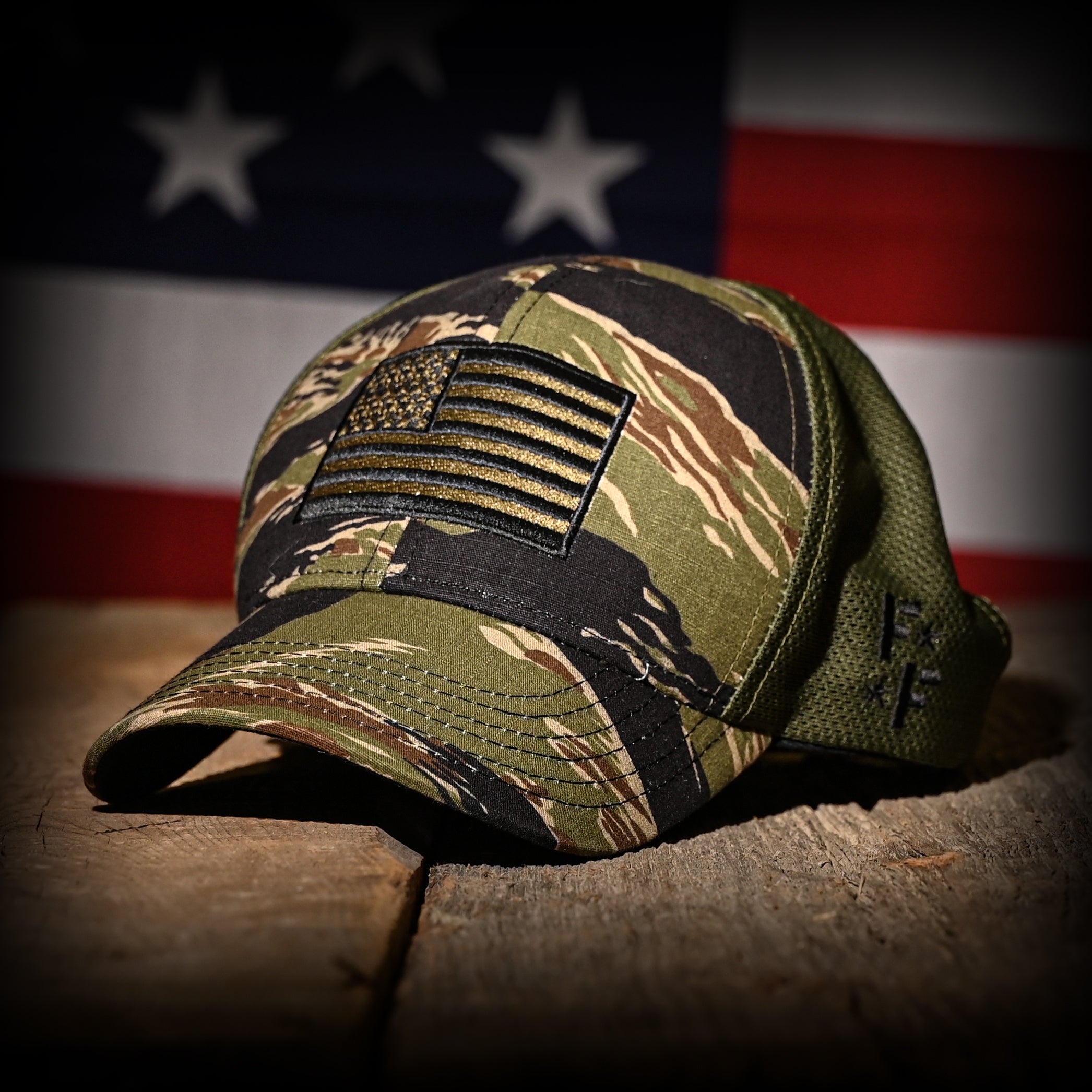 Maxxilano Army Camo Baseball Cap – Adjustable Military Veteran Hat With American Flag