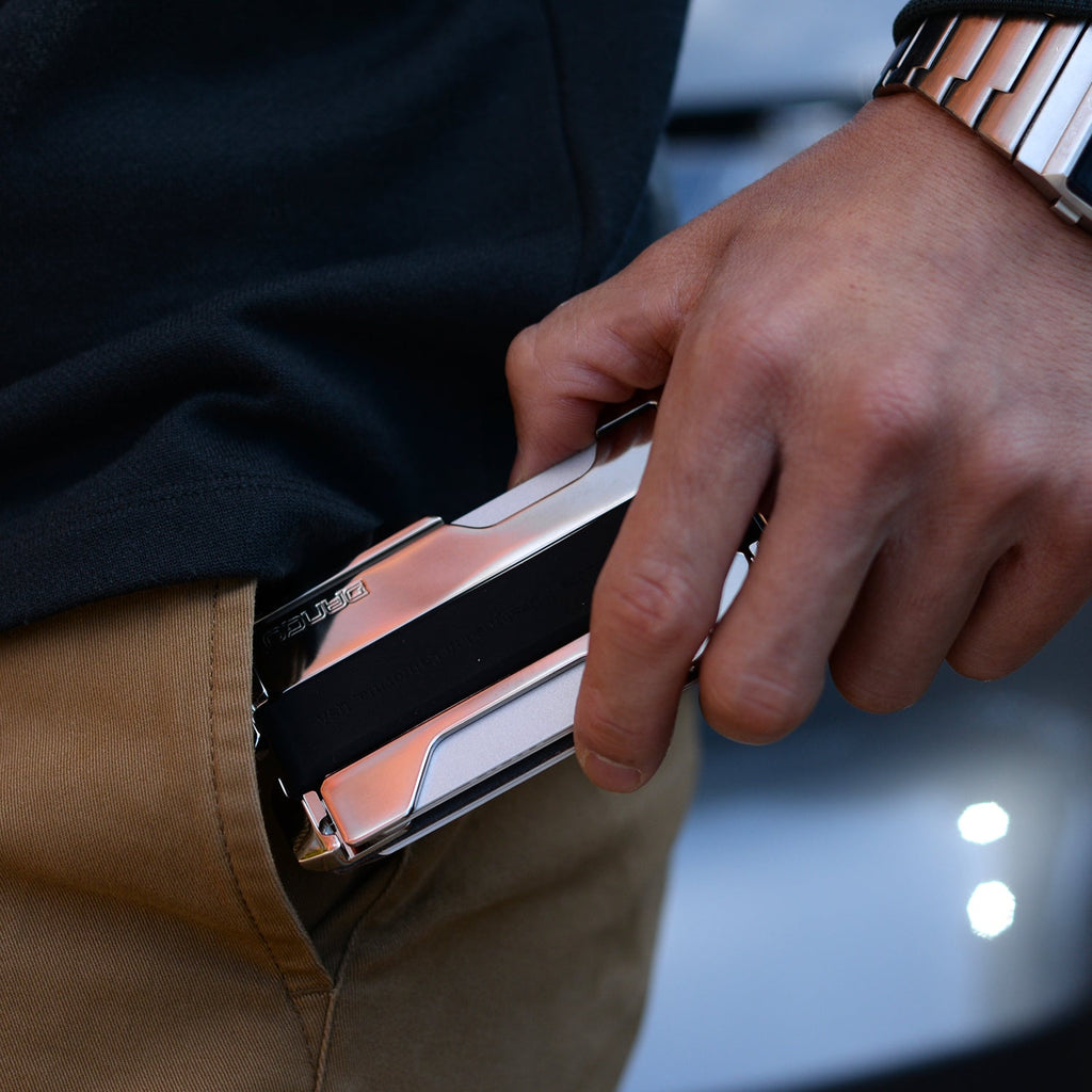 D02 DAPPER™ WALLET