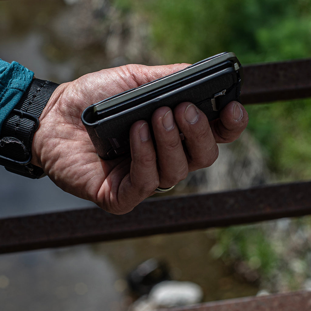 M1 Lite - Bifold Wallet