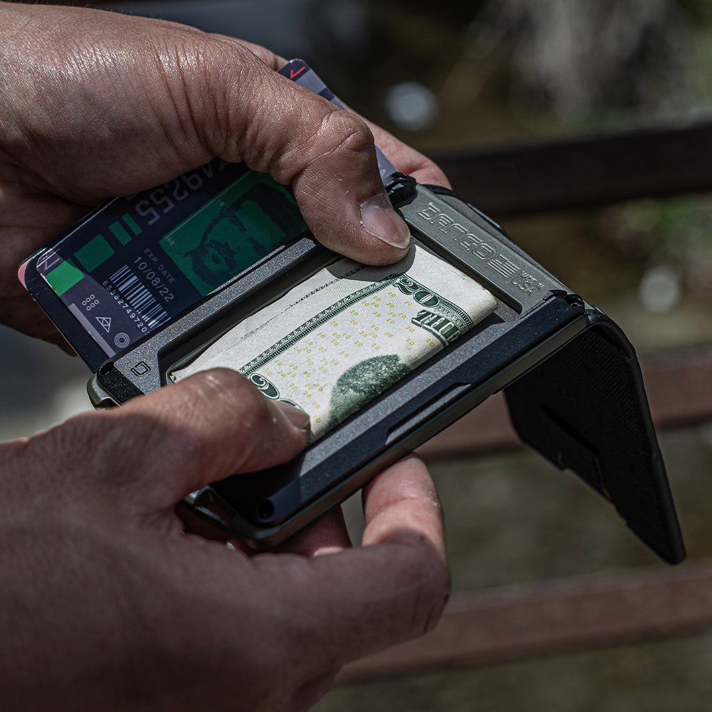 M1 Lite - Bifold Wallet