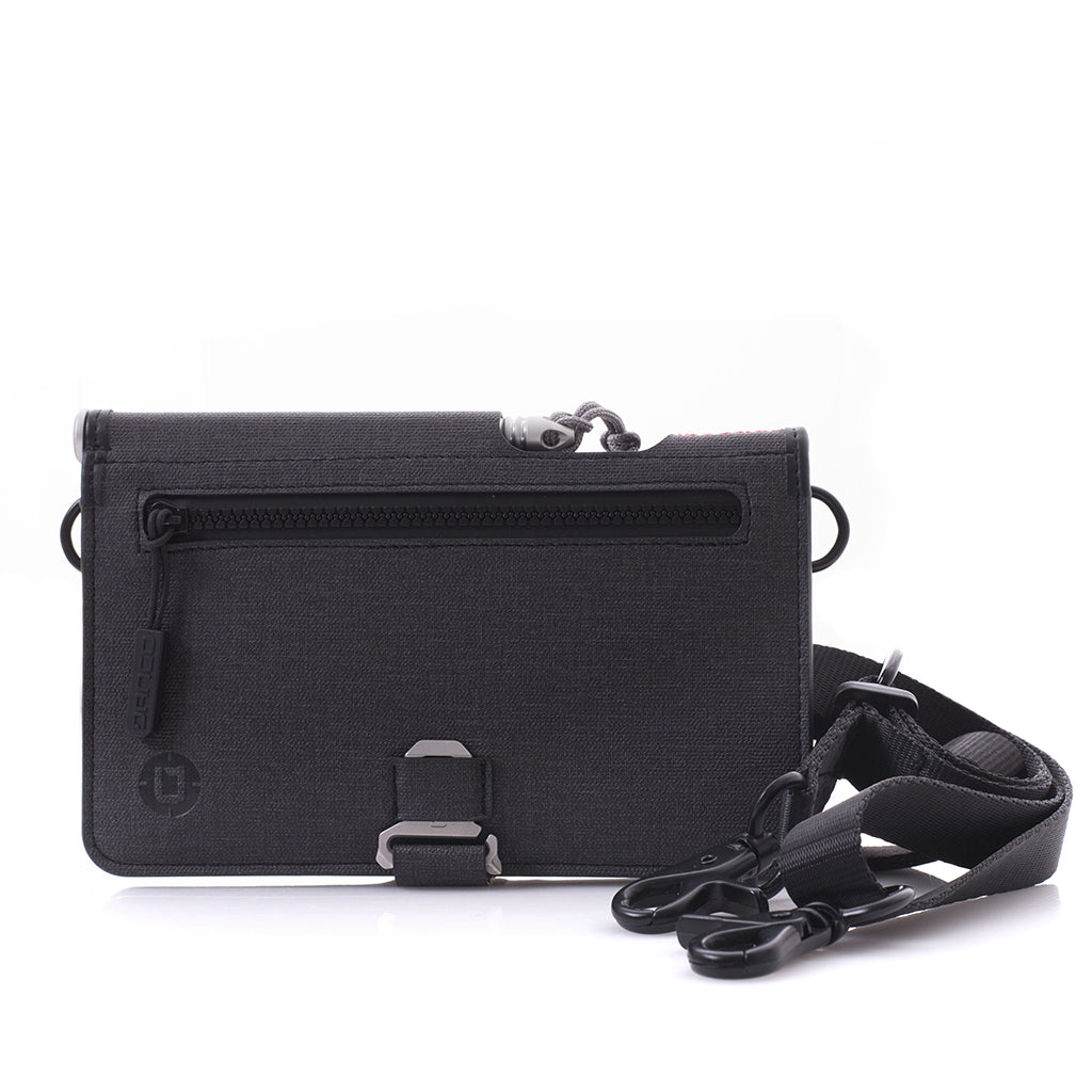 P02 Pioneer™ Travel Wallet